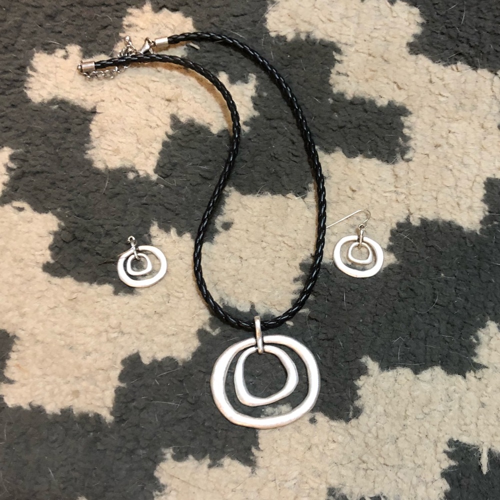 Silver Hoops Necklace/Earrings Set